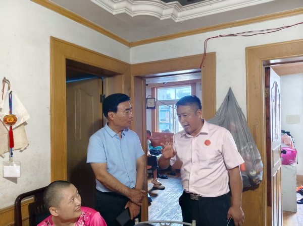 盛鹏优配 微光接力暖寒门  公益同行护成长——合肥孤困儿童帮扶团走进海达小区特殊家庭_大皖新闻 | 安徽网