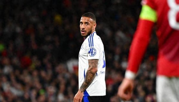 宏琳优配 队报：曼联已接触托利索的团队，马竞也对球员有意