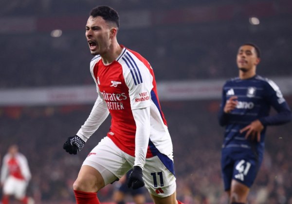 浩鼎中心 法尔克：拜仁有意阿森纳边锋马丁内利和特罗萨德