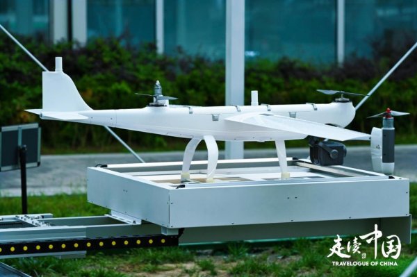 钱投网 欧亚记者团探访西咸新区无人机试飞基地 见证中国低空经济服务领域高质量发展